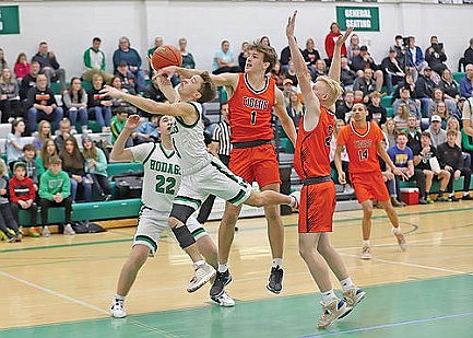 Marshfield routs Hodag Hoops in opener