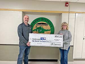 School District of Rhinelander employees donate to Northwoods United Way