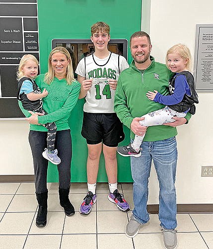 ABC, Shoeder's team up for raffle to support Hodag sports