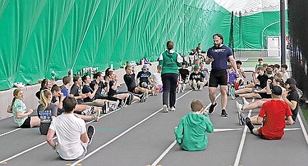 Many hands make light work of track practice 