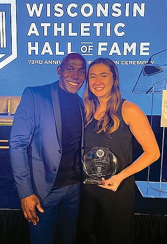 Photo: Lamers honored with statewide scholarship 