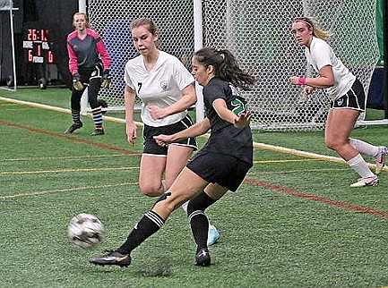 Hodag soccer breezes past Antigo, wins 3rd straight