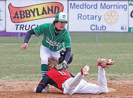 Medford sweeps baseball twinbill from Hodags